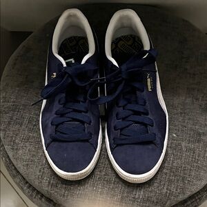 🚨FINAL PRICE🚨 Puma Classic Big Kids Size 6 Navy Sneakers Women 7.5